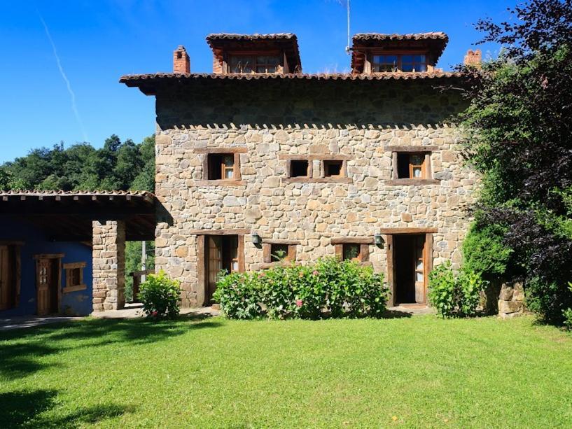 La Yosa De Arguebanes Villa Bagian luar foto