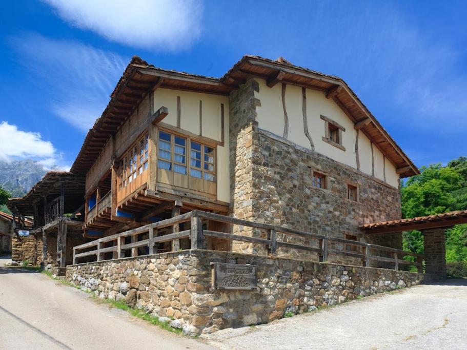La Yosa De Arguebanes Villa Bagian luar foto