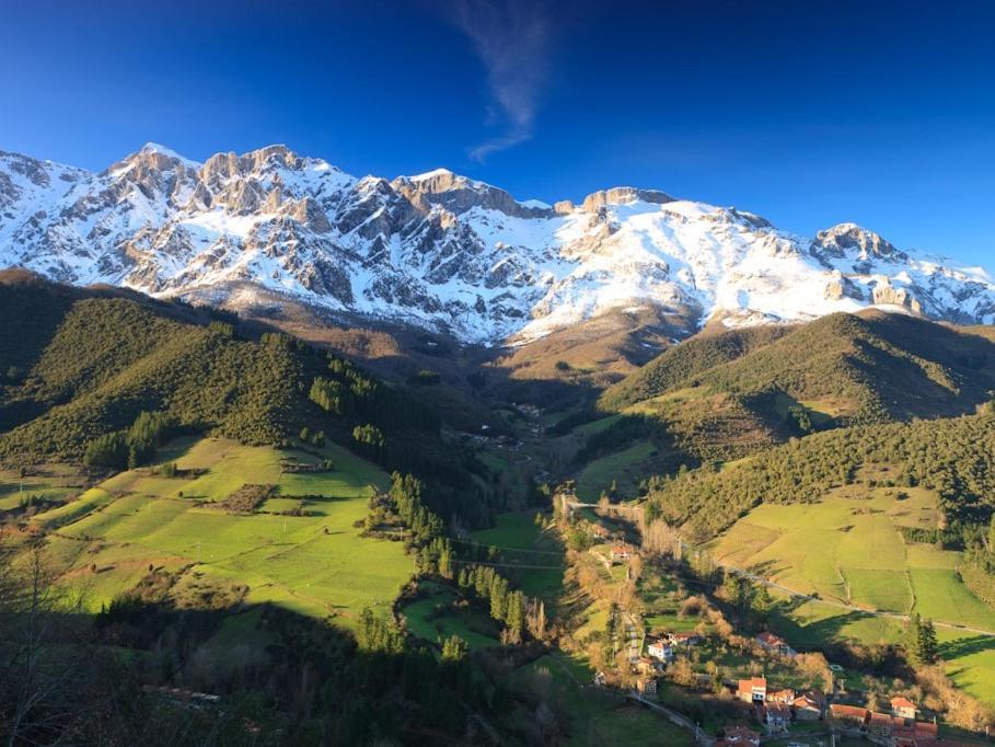 La Yosa De Arguebanes Villa Bagian luar foto